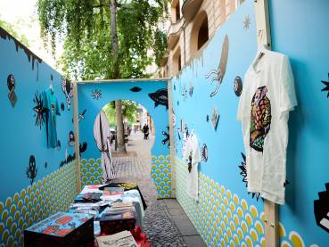 Eko Nugroho, Plastic Democracy, Arndt Art Agency, Berlin, Opening Reception 3