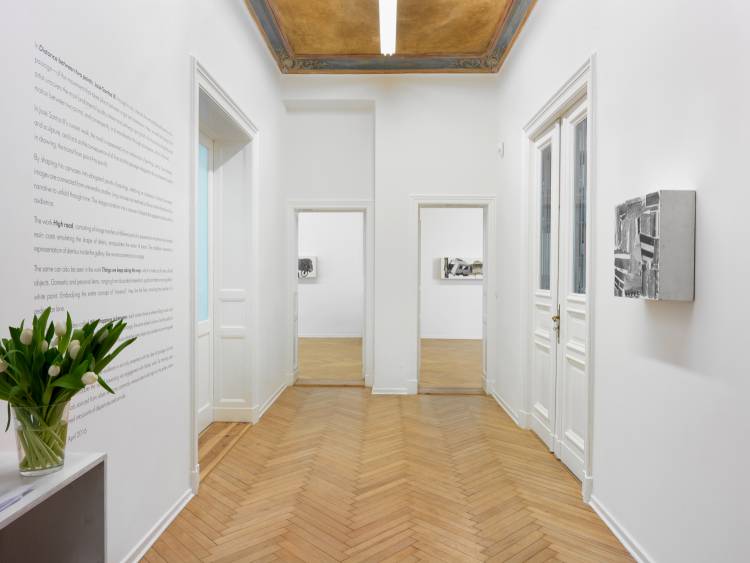 Jose Santos III, Distance between two points, Arndt Art Agency, Berlin, Installation view 3
