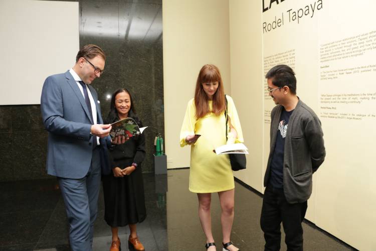 Rodel Tapaya, Urban Labyrinth, Ayala Museum, Opening Reception 10.JPG